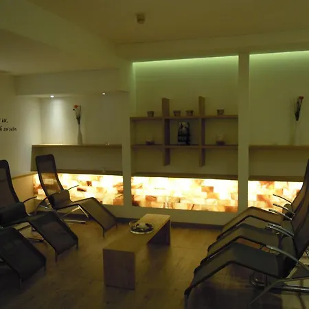 Ferienhaus Bad Waltersdorf منتزه العطل