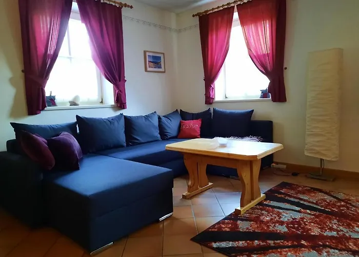 Ferienhaus Bad Waltersdorf منتزه العطل 4*