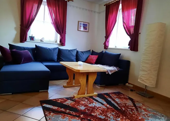 Ferienhaus Bad Waltersdorf منتزه العطل 4*