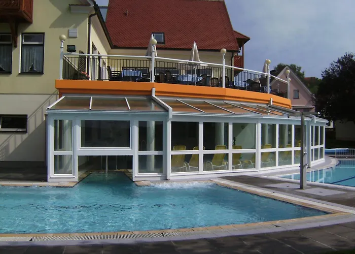 منتزه العطل Ferienhaus Bad Waltersdorf 4*